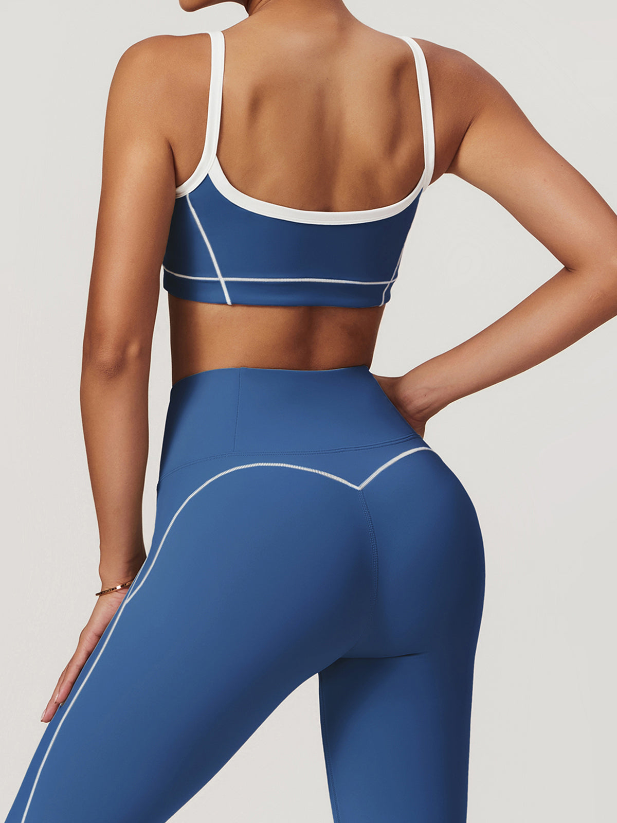 Cami Seamless Contrast Binding Sports Bra